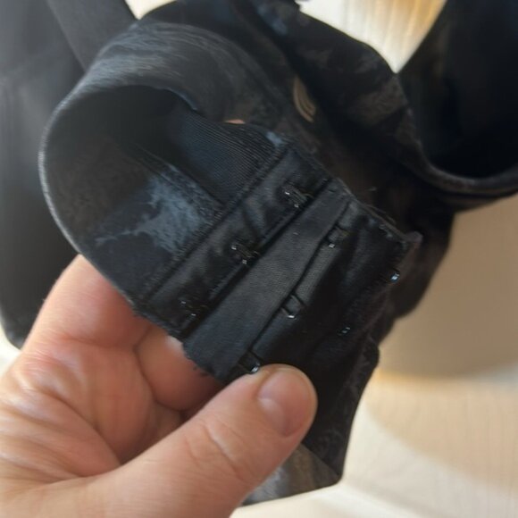 Lole Camouflage Black and Gray Sports Bra Size Small - Picture 5 of 8